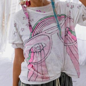 Magnolia Pearl Rainbow Vision Tee